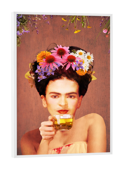 Poster mit weißem Rahmen "Frida Drinking Tea" artboxONE - Menschen