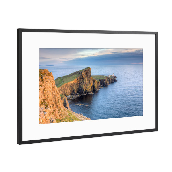 Poster mit Rahmen Schwarz (Metallic) "Neist Point, Isle of Skye, Schottland" artboxONE - Natur,Reise,Reise / Länder