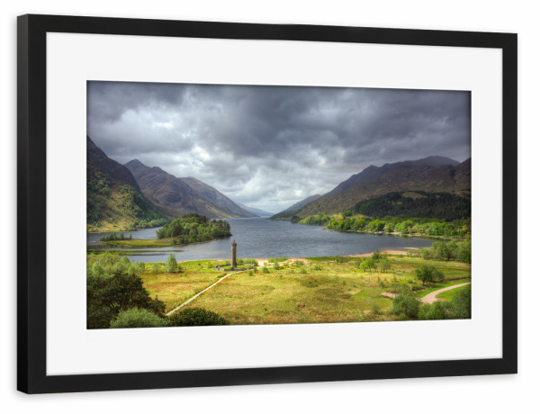 Poster mit Rahmen schwarz "Glenfinnan Monument Schottland" artboxONE - Natur,Reise,Reise / Länder