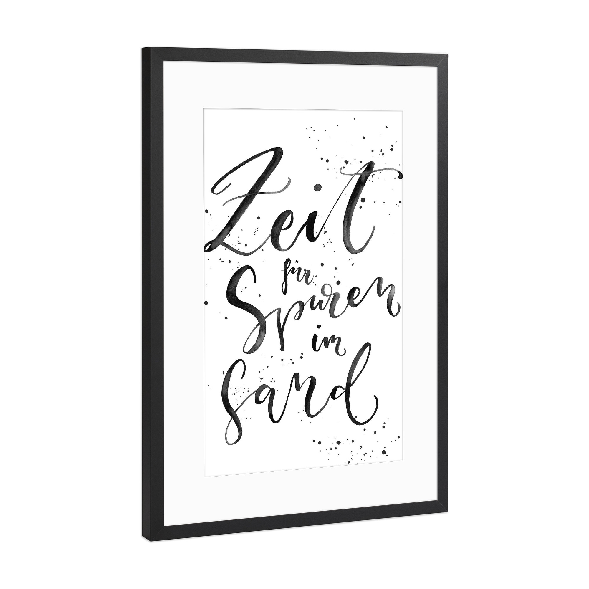 Poster mit Rahmen Schwarz (Metallic) "Spuren im Sand" artboxONE - Typografie,Schwarzweiß,Reise / Strand und Meer