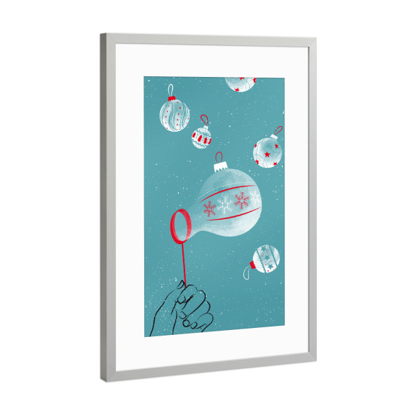 Poster mit Rahmen Silber "X-Mas Balls" artboxONE - Weihnachten - Weihnachten,Seifenblasen,Weihnachtskugel,Christbaumkugel,Schnee,Hand,Pusten,Winter