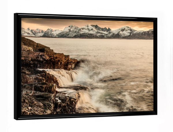 Poster mit schwarzem Rahmen "Lofoten Shore II" artboxONE - Natur,Reise,Reise / Strand und Meer