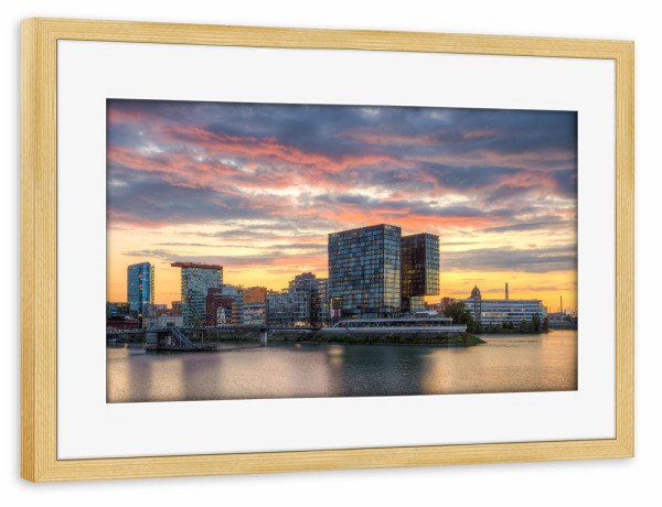 Poster mit Rahmen kiefer "Düsseldorf Medienhafen 4" artboxONE - Städte,Reise,Architektur,Städte / Düsseldorf
