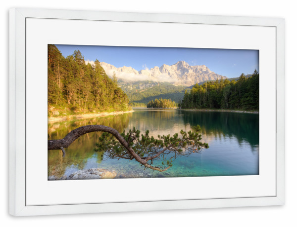 Poster mit Rahmen weiß "Am Eibsee in Bayern" artboxONE - Natur,Reise