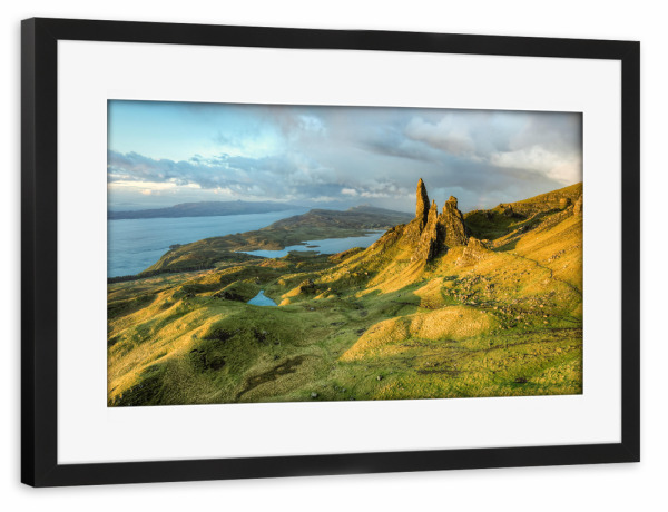 Poster mit Rahmen schwarz "The Old Man of Storr" artboxONE - Natur,Reise,Reise / Länder