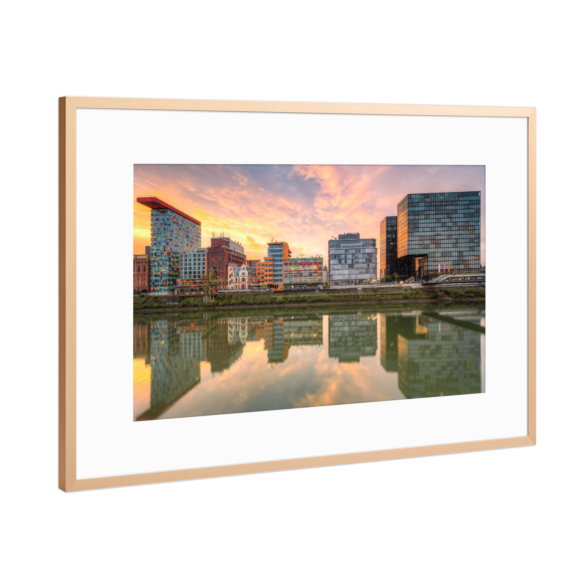 Poster mit Rahmen Kupfer "Düsseldorf Spiegelung Medienhafen" artboxONE - Reise,Architektur,Städte / Düsseldorf