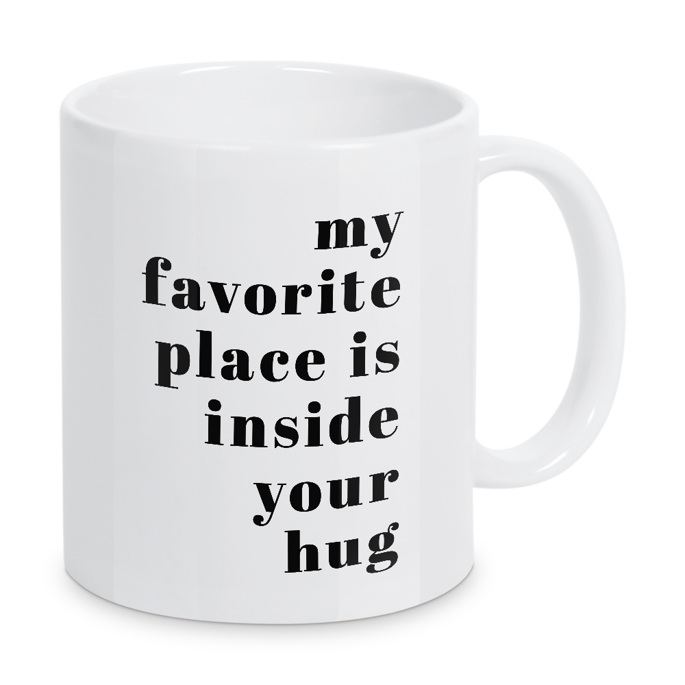 Tasse "Favorite place - inside your hug" artboxONE - Typografie,Liebe