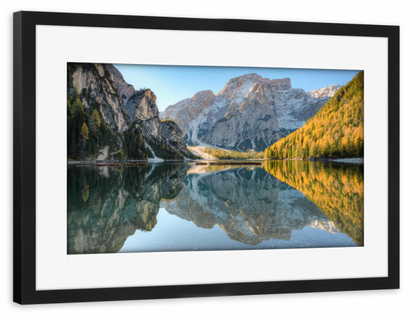 Poster mit Rahmen schwarz "Pragser Wildsee Südtirol" artboxONE - Natur,Reise,Reise / Länder