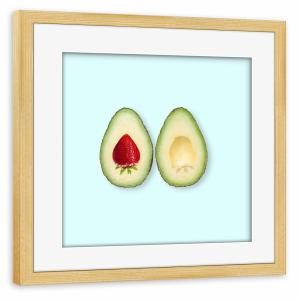 Poster mit Rahmen kiefer "Avocado strawberries" artboxONE - Essen & Trinken,Abstrakt,Essen & Trinken / Obst & Gemüse,Lustig