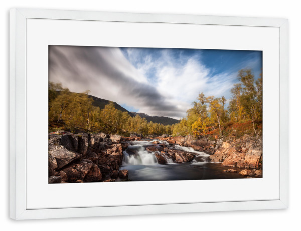 Poster mit Rahmen weiß "Autumn River" artboxONE - Natur