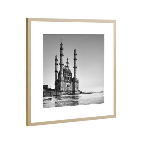 Poster mit Rahmen Gold "Heydar Mosque - Baku" artboxONE - Städte,Reise,Schwarzweiß,Architektur,Streetart,Reise / Asien,Reise / Länder