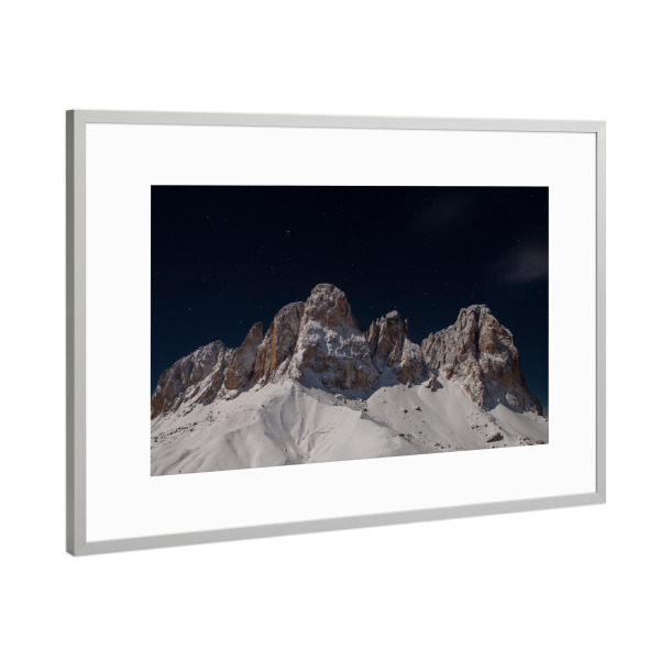 Poster mit Rahmen Silber "Stelle sul Sassolungo" artboxONE - Natur - Dolomiti,Italia,Sassolungo,Montagna,Montagne,Stelle,Neve