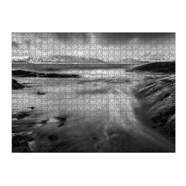 Puzzle Ravensburger "Coast B&W" artboxONE - Natur,Schwarzweiß - Norwegen,Nordnorwegen,Skandinavien,Küste,Schwarzweiß,Arktis,Arktisch,Strand