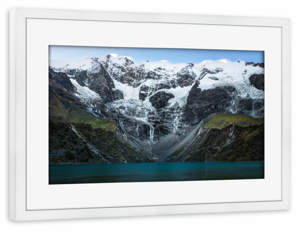 Poster mit Rahmen weiß "Laguna Humantay" artboxONE - Natur,Reise - See,Berge,Peru,Lake,Mountain
