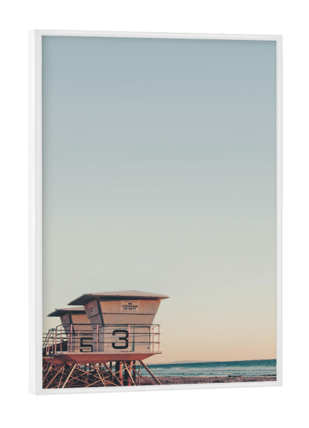 Poster mit weißem Rahmen "Coastal Beach Guard House" artboxONE - Reise,Reise / Strand und Meer - Coastal,Guard house,Sea,Beach,Ocean,Meer,Strand