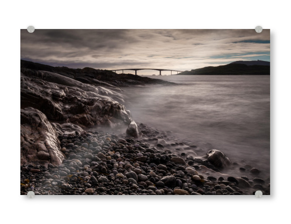 Acrylglasbild "Die Brücke" artboxONE - Natur,Schwarzweiß - Brücke,Norwegen,Stone