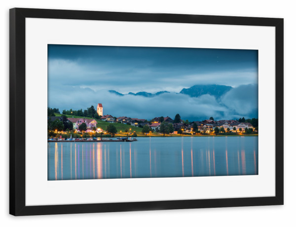 Poster mit Rahmen schwarz "Abend am Hopfensee" artboxONE - Reise
