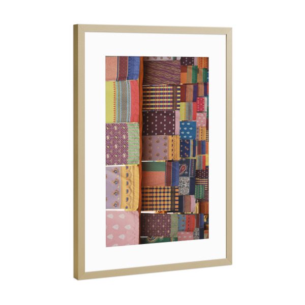 Poster mit Rahmen Gold "Ethno Feeling" artboxONE - Fashion,Reise / Asien - Ethno,Pattern,Markt,Clothes,Boho