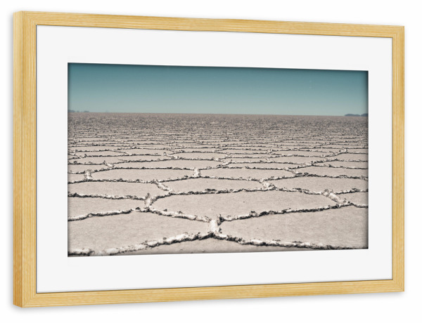 Poster mit Rahmen kiefer "Salar" artboxONE - Natur - Salar,Saltflat,Nature,Desert,Landscape,Blue,Pattern,Geometric,Bolivia