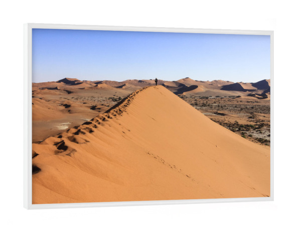 Poster mit weißem Rahmen "Die Weiten der Wüste" artboxONE - Natur,Reise - Düne,Wüste,Sand