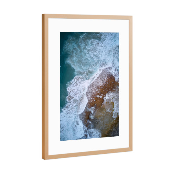 Poster mit Rahmen Kupfer "Ruff Sea" artboxONE - Reise / Strand und Meer - Meer,Wellen,Landschaft,Landschaftsfotografie,Australien,Strand