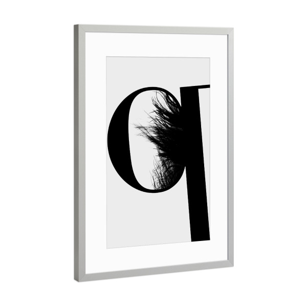 Poster mit Rahmen Silber "Flying Letter -Q" artboxONE - Schwarzweiß,Buchstaben,Buchstaben / Q