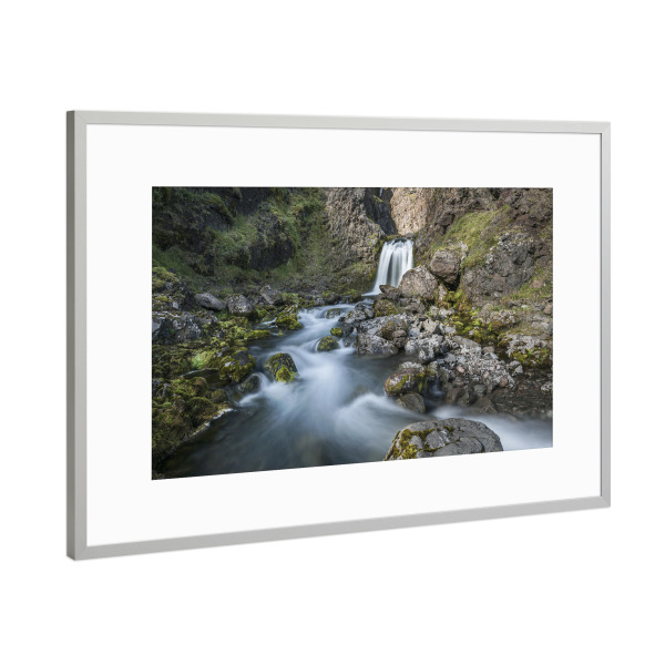 Poster mit Rahmen Silber "Valagil" artboxONE - Natur,Reise - Wasserfall,Fluss,Island,Landschaft