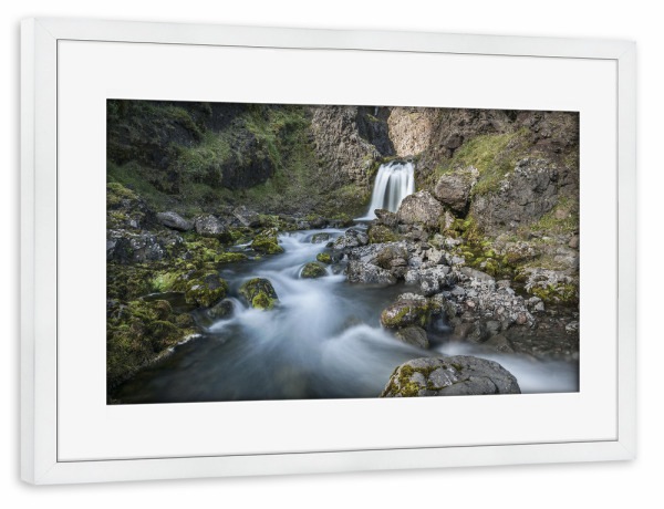 Poster mit Rahmen weiß "Valagil" artboxONE - Natur,Reise - Wasserfall,Fluss,Island,Landschaft