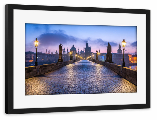 Poster mit Rahmen schwarz "Karlsbrücke in Prag, Tschechien" artboxONE - Architektur,Städte / Prag