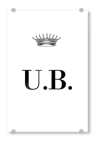 Acrylglasbild "Queen UB" artboxONE - Schwarzweiß,Buchstaben