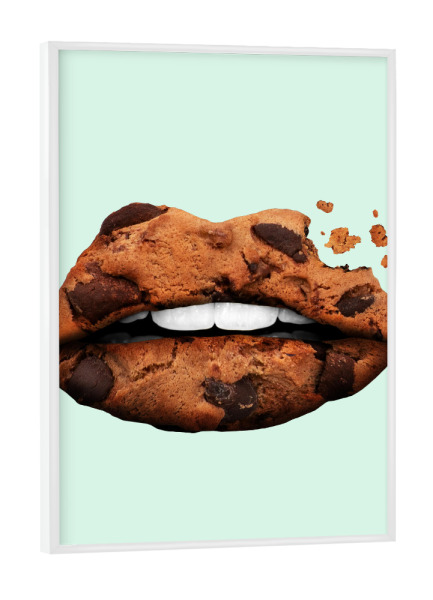 Poster mit weißem Rahmen "COOKIE LIPS" artboxONE - Essen & Trinken,Lustig - Lips,Girl,Cookie,Food