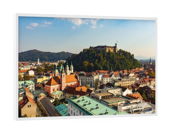 Poster mit weißem Rahmen "Ljubljana in Slowenien" artboxONE - Städte,Reise / Länder - Stadt,Burg,Slowenien,Ljubljana,Altstadt,Architektur,Leibach