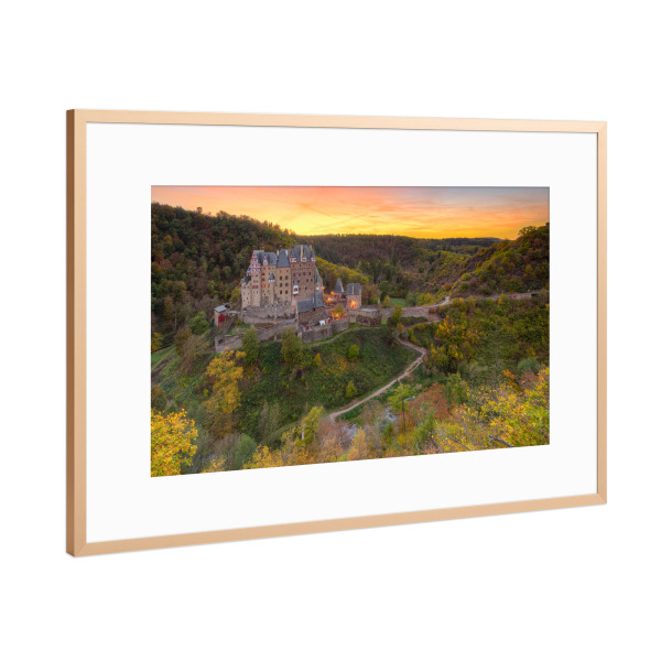 Poster mit Rahmen Kupfer "Burg Eltz im Herbst" artboxONE - Reise,Architektur - Rheinland-pfalz,Mosel,Eifel,Burg eltz,Burg,Herbst,Sonnenuntergang