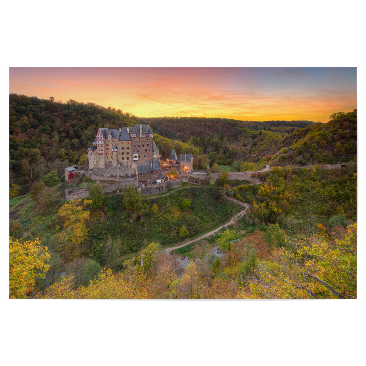 Burg Eltz im Herbst als Poster bei artboxONE kaufen