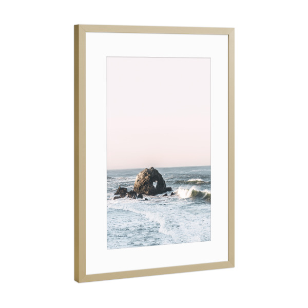 Poster mit Rahmen Gold "Rock and Waves" artboxONE - Reise / Strand und Meer - Waves,Sea,Beach,Ocean,Coast,Coastal,Photography,San francisco,Travel