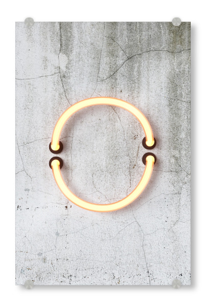 Acrylglasbild "Neon Alphabet On - O" artboxONE - Buchstaben / O - Buchstabenset-neon1,Buchstabe-o,Alphabet,Abc,Neon sign,Neon art