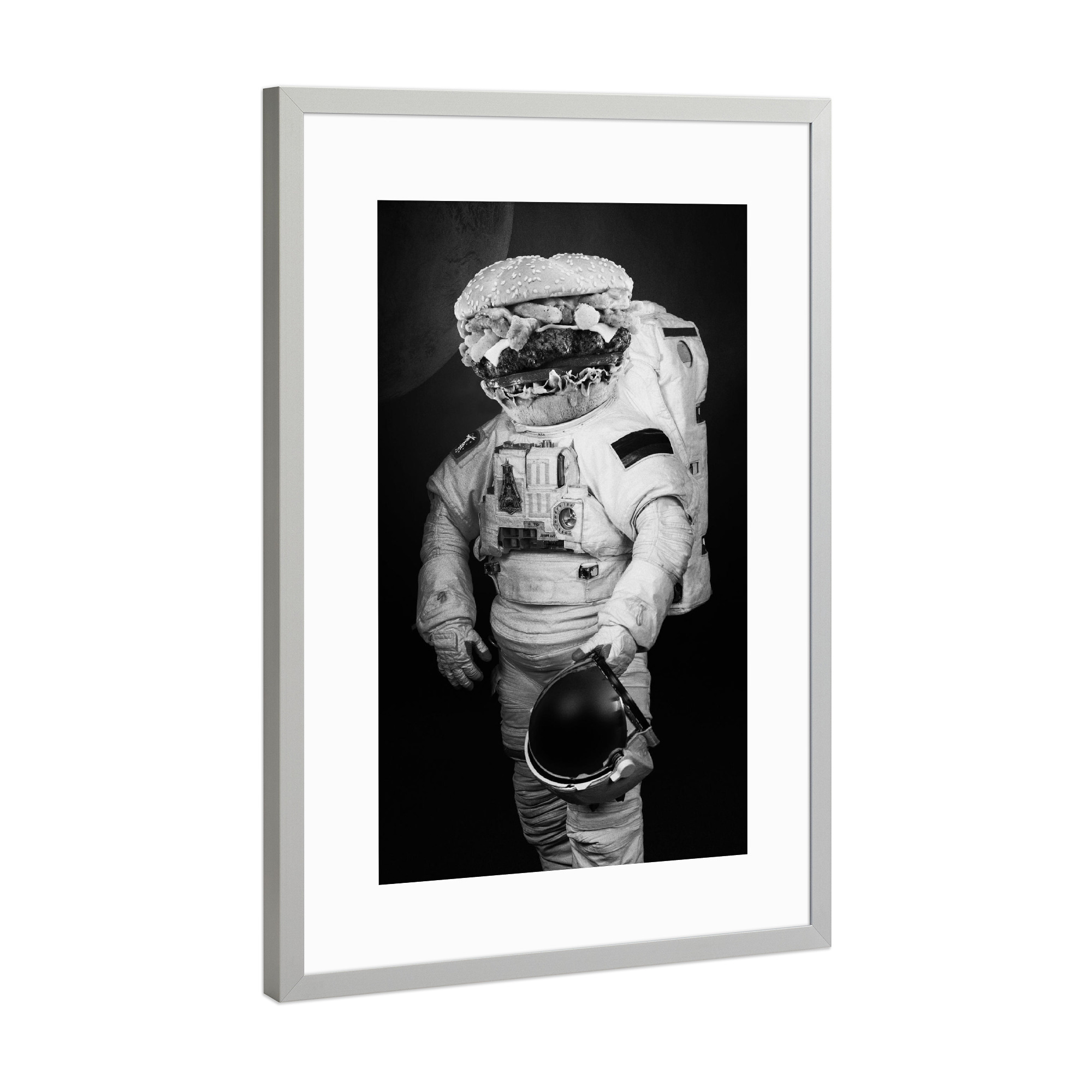 Poster mit Rahmen Silber "AstroBURGER" artboxONE - Schwarzweiß,Galaxy - Astronaut,Burger,Fastfood,Weltall