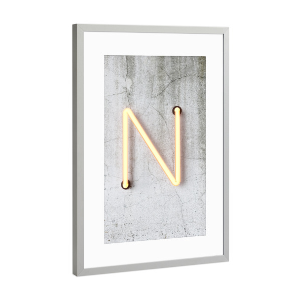 Poster mit Rahmen Silber "Neon Alphabet On - N" artboxONE - Buchstaben / N - Buchstabenset-neon1,Buchstabe-n,Alphabet,Abc,Neon sign,Neon art