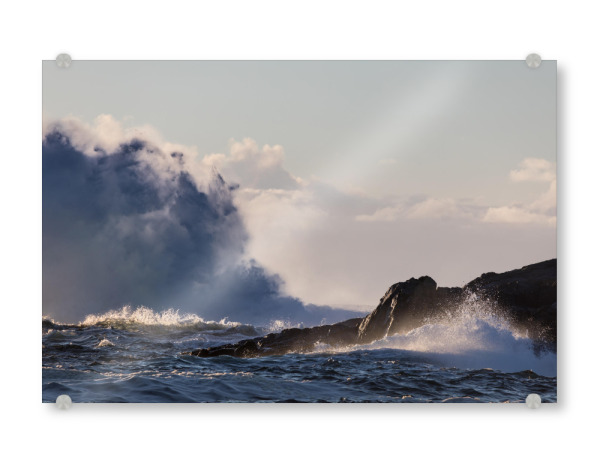 Acrylglasbild "Smashing Wave" artboxONE - Natur,Reise / Strand und Meer - Vesteralen,Vesterålen,Norwegen,Meer,Wellen