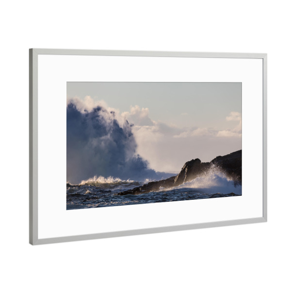 Poster mit Rahmen Silber "Smashing Wave" artboxONE - Natur,Reise / Strand und Meer - Vesteralen,Vesterålen,Norwegen,Meer,Wellen