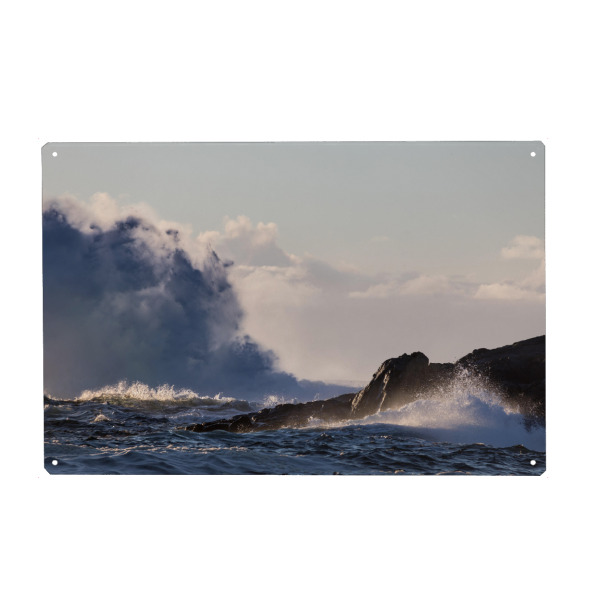 Metall Poster "Smashing Wave" artboxONE - Natur,Reise / Strand und Meer - Vesteralen,Vesterålen,Norwegen,Meer,Wellen - Blechschild