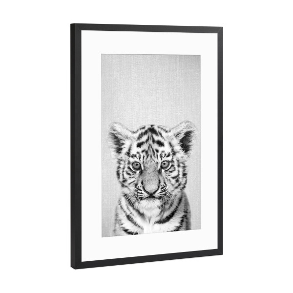 Poster mit Rahmen Schwarz (Metallic) "Baby Tiger - Black & White" artboxONE - Für Kinder,Tiere,Schwarzweiß