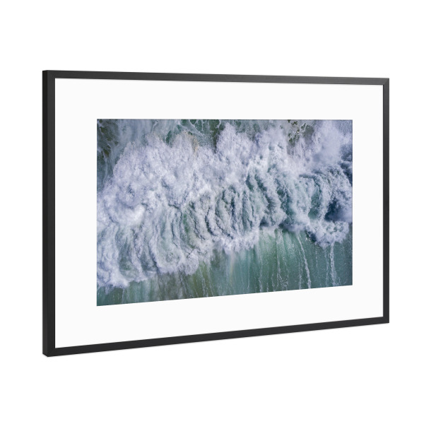 Poster mit Rahmen Schwarz (Metallic) "Ocean strength" artboxONE - Natur,Reise