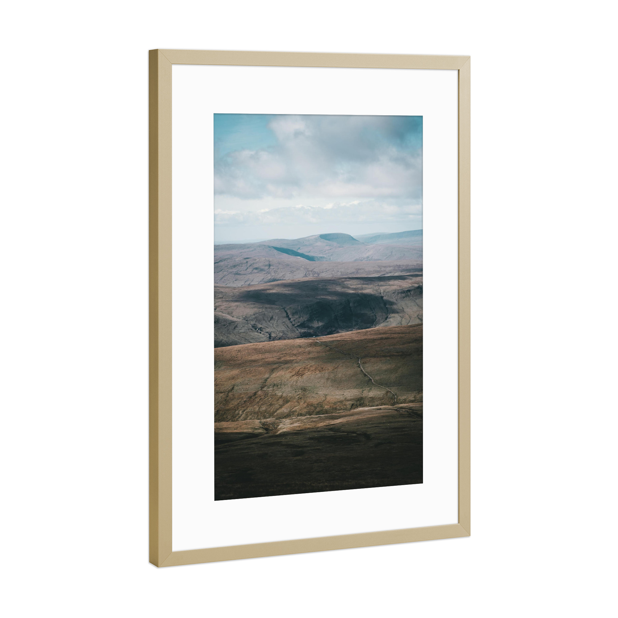 Poster mit Rahmen Gold "Hiking in the Brecon Beacons" artboxONE - Natur,Reise