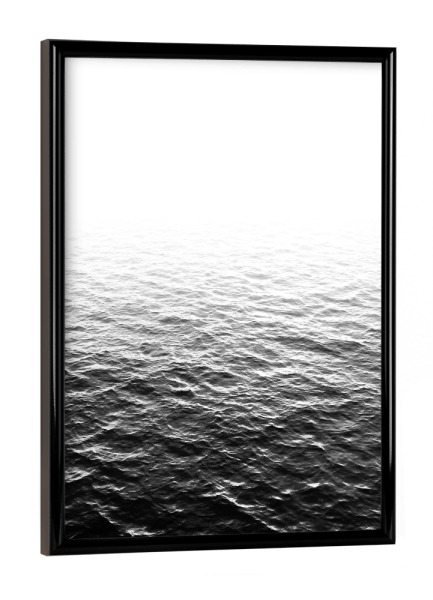 Poster mit schwarzem Rahmen "Lost In The Ocean" artboxONE - Schwarzweiß,Reise / Strand und Meer