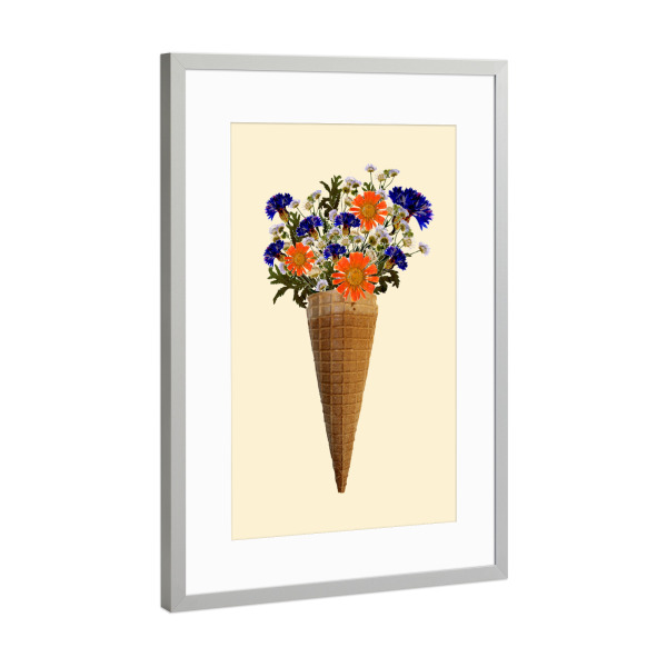 Poster mit Rahmen Silber "Blumeneistüte" artboxONE - Floral - Eis,Blumen,Flowers,Blumeneis,Ice,Iceart,Icecream,Fotografie,Collage,Fotocollage
