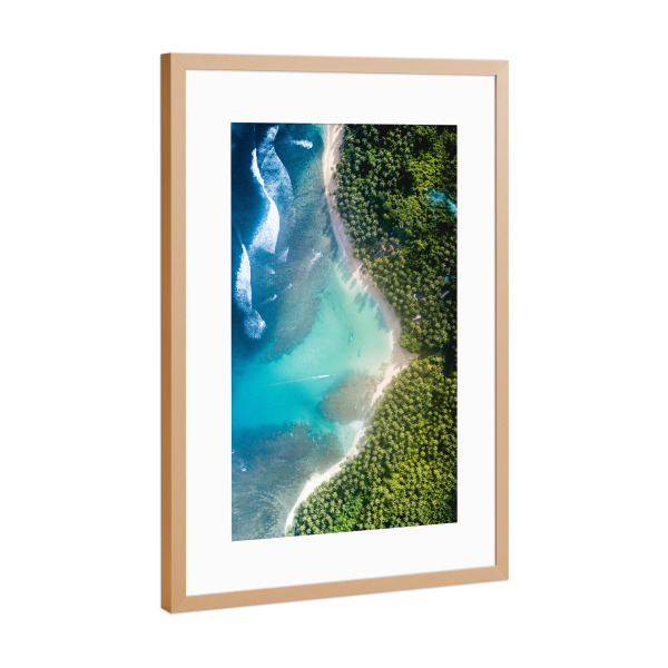 Poster mit Rahmen Kupfer "Beach Drone" artboxONE - Reise,Reise / Strand und Meer - Strand,Meer,Ocean,Drohne,Drohnenaufnahme,Vogelperspektive