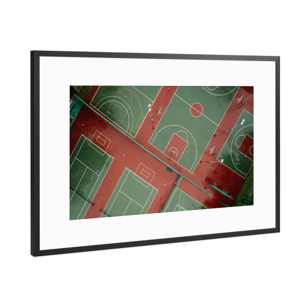 Poster mit Rahmen Schwarz (Metallic) "Basketball" artboxONE - Sport - Sport,Basketball,Basketballplatz,Basketball platz,Drohne,Drohnenaufnahme