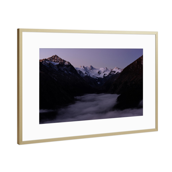 Poster mit Rahmen Gold "Piz Gluschaint" artboxONE - Natur