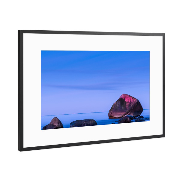 Poster mit Rahmen Schwarz (Metallic) "Baltic Rock" artboxONE - Natur